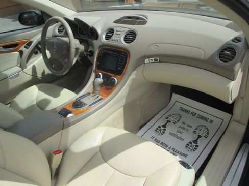 Used 2003 Mercedes-Benz SL 500 image 4