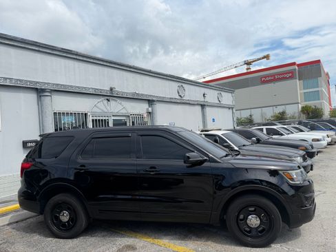 Used 2017 Ford Explorer 4WD Police Interceptor image 10