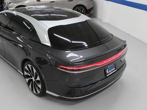 Used 2023 Lucid Air Grand Touring image 12