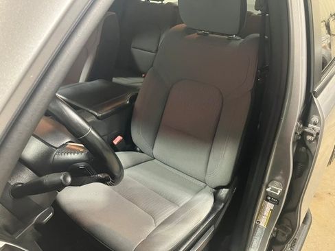 Used 2021 RAM 1500 Big Horn image 7