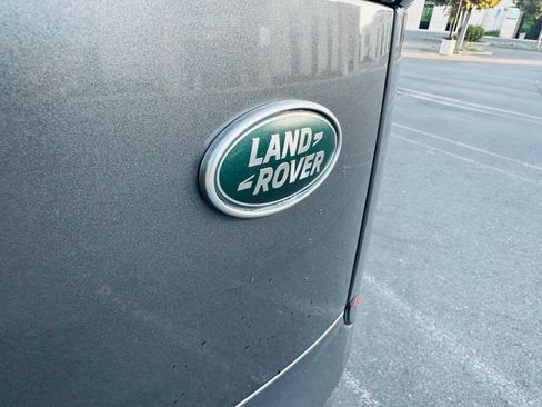 Used 2018 Land Rover Range Rover Velar S AWD/4WD image 36
