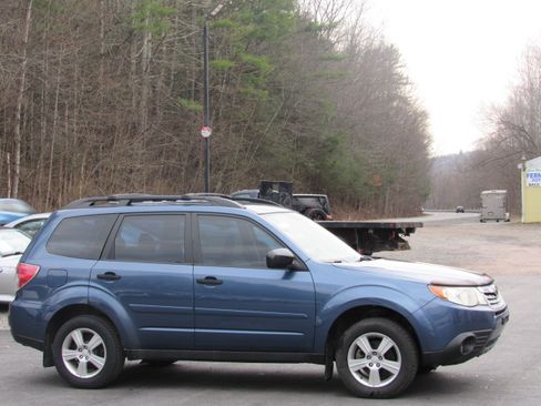 Used 2013 Subaru Forester 2.5X image 10