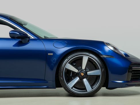 Used 2023 Porsche 911 Sport Classic image 63