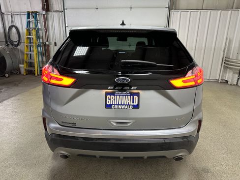 Used 2024 Ford Edge Titanium image 27