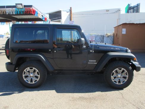 Used 2018 Jeep Wrangler Sport S image 2