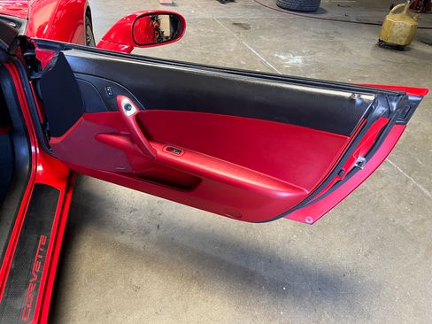 Used 2007 Chevrolet Corvette Convertible RWD image 20