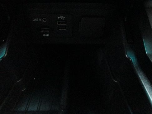 Used 2015 Ford Explorer FWD Limited image 25