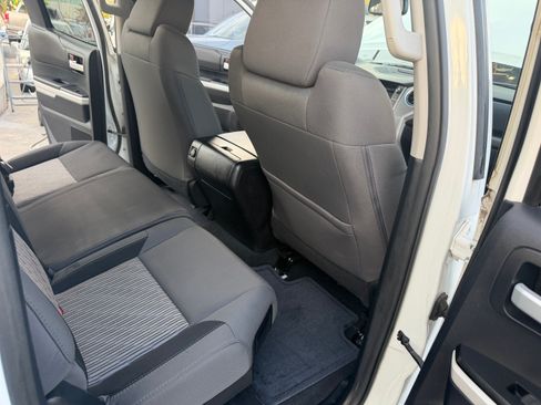 Used 2015 Toyota Tundra 4x4 SR5 w/ TRD Off-Road Pkg image 30