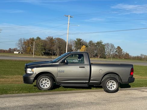 Used 2013 RAM 1500 Tradesman image 2