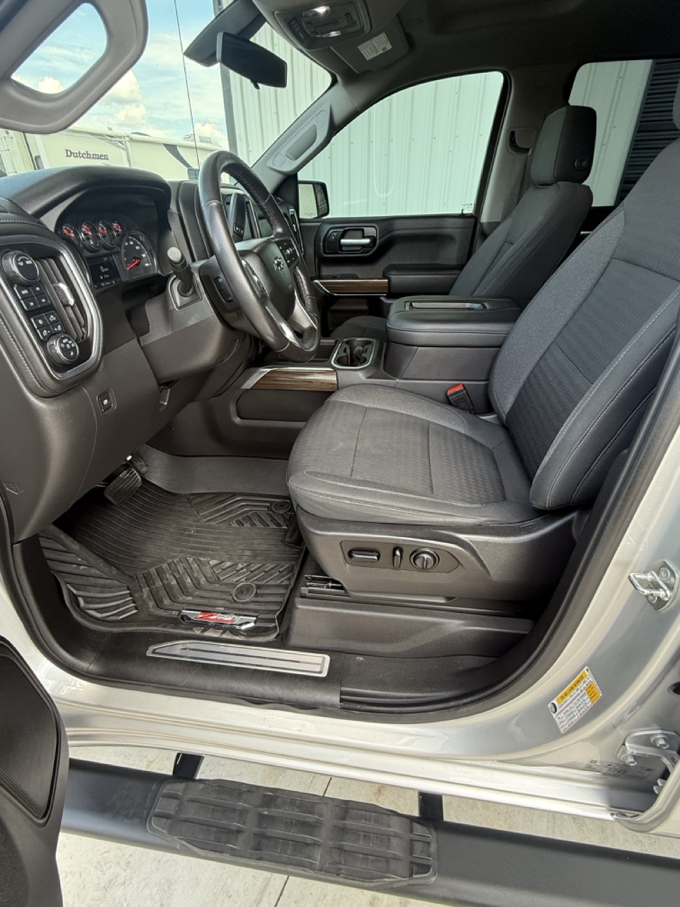 Used 2021 Chevrolet Silverado 1500 4x4 Crew Cab LT Trail Boss image 9