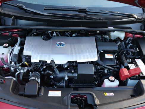 Used 2019 Toyota Prius Prime Premium image 40