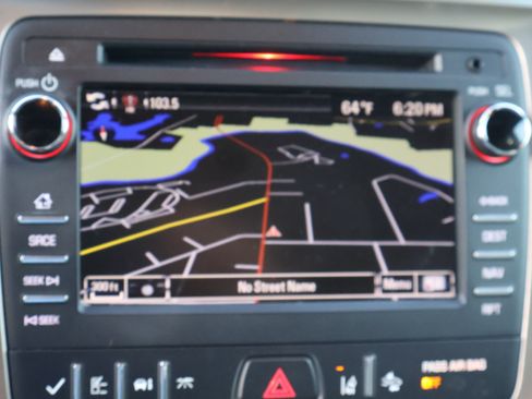 Used 2014 GMC Acadia Denali image 28