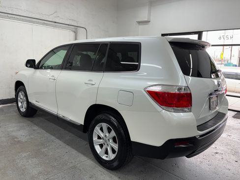 Used 2012 Toyota Highlander Sport image 4