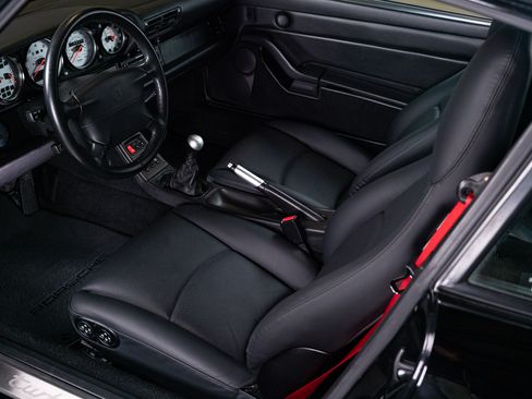 Used 1996 Porsche 911 Turbo image 58