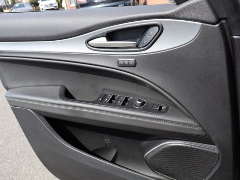 Used 2023 Alfa Romeo Stelvio Veloce image 22