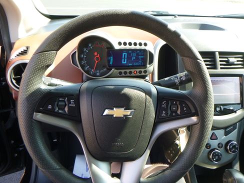 Used 2016 Chevrolet Sonic LT image 22