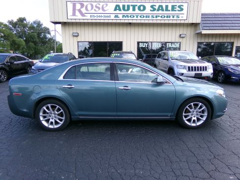 Used 2009 Chevrolet Malibu LTZ FWD image 5