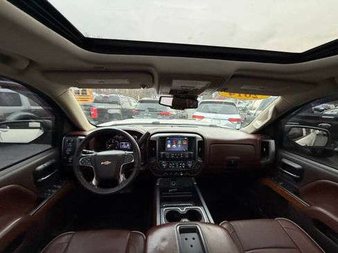 Used 2014 Chevrolet Silverado 1500 High Country image 11