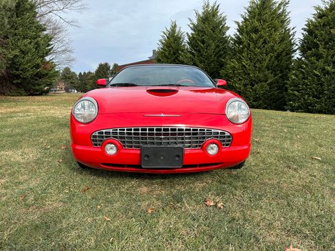 Used 2002 Ford Thunderbird image 23