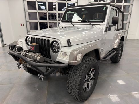 Used 2004 Jeep Wrangler X image 11