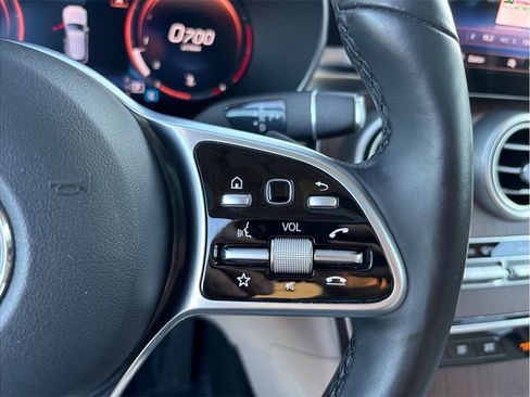 Used 2020 Mercedes-Benz GLC 300 image 27