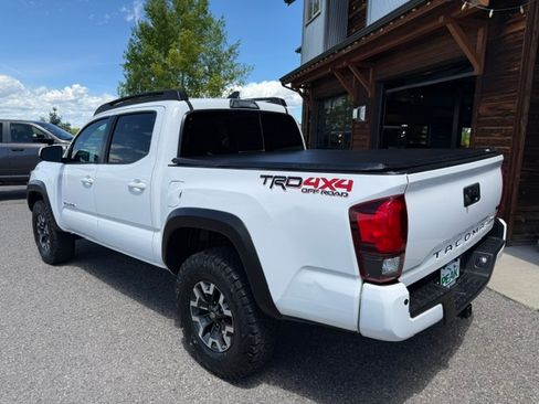 Used 2019 Toyota Tacoma 4x4 Double Cab image 3