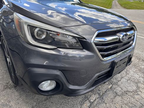 Used 2018 Subaru Outback 2.5i Limited AWD/4WD image 11