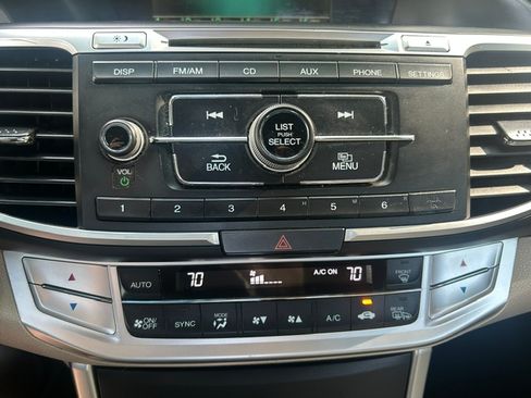 Used 2013 Honda Accord EX Sedan image 16