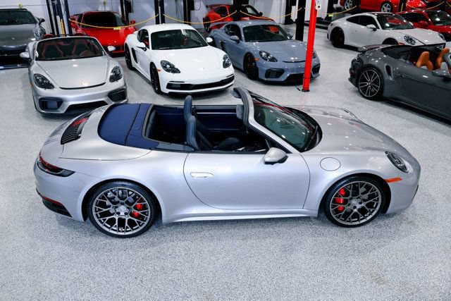 Used 2020 Porsche 911 Carrera 4S Cabriolet image 14