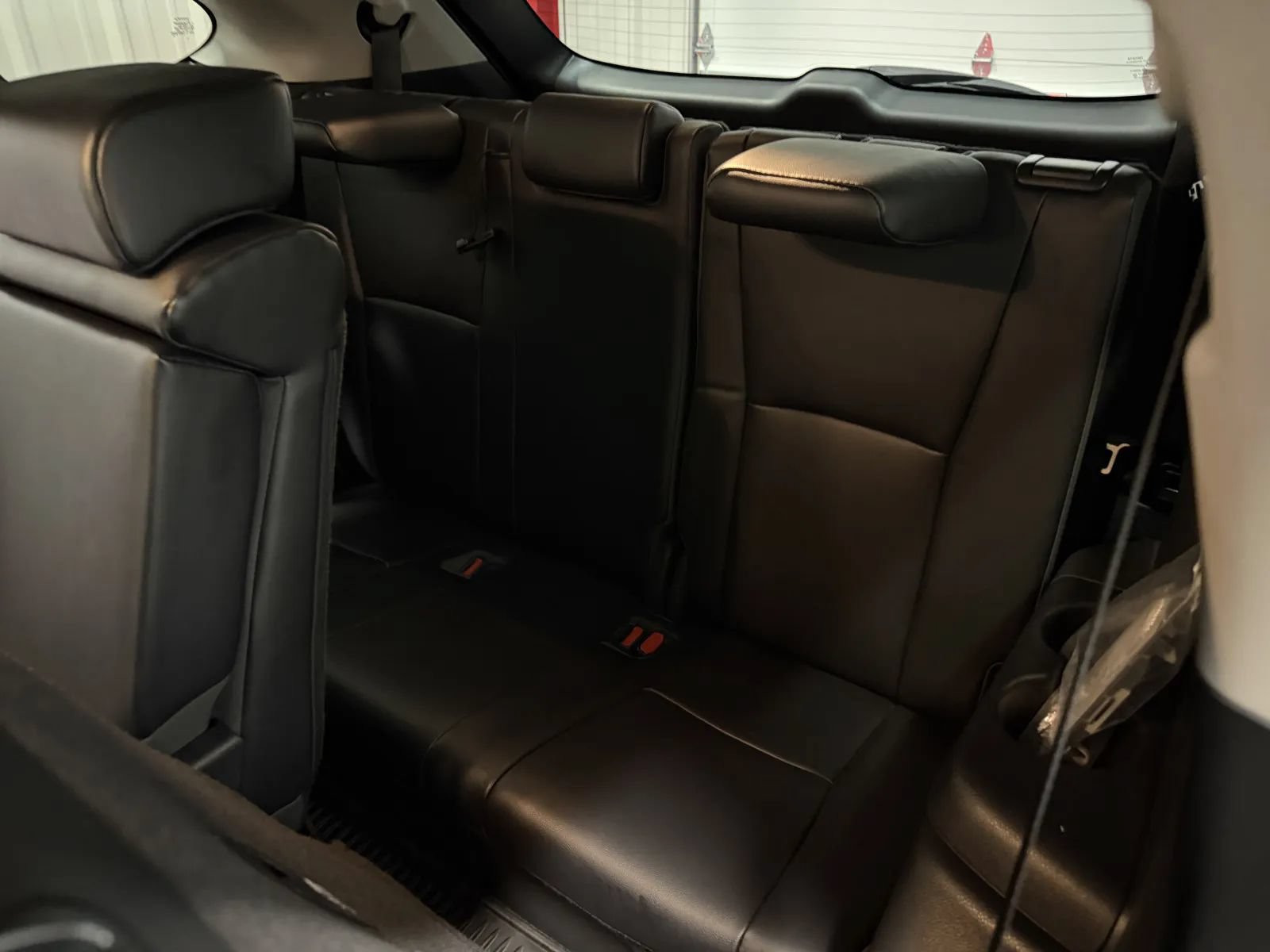 Used 2023 Toyota Highlander XLE FWD image 42