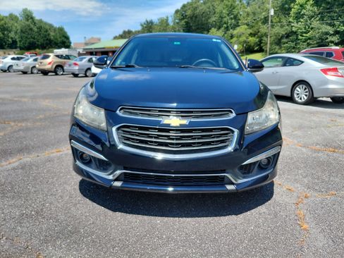 Used 2015 Chevrolet Cruze LT w/ RS PACKAGE FWD image 9