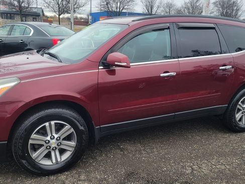 Used 2016 Chevrolet Traverse LT image 6