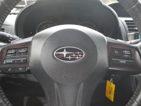Used 2013 Subaru XV Crosstrek 2.0i Limited image 12