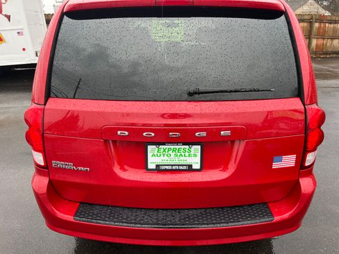 Used 2015 Dodge Grand Caravan SE image 14