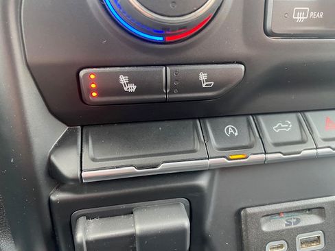 Used 2019 Chevrolet Silverado 1500 LT image 14