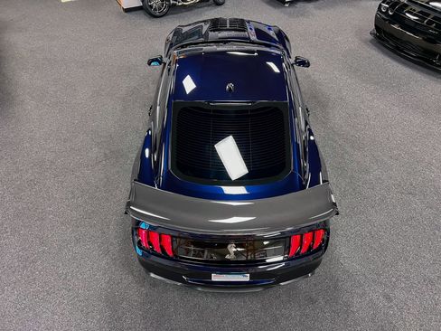 Used 2021 Ford Mustang Shelby GT500 w/ Carbon Fiber Track Pack image 8