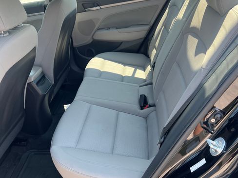 Used 2018 Hyundai Elantra Sedan FWD image 16