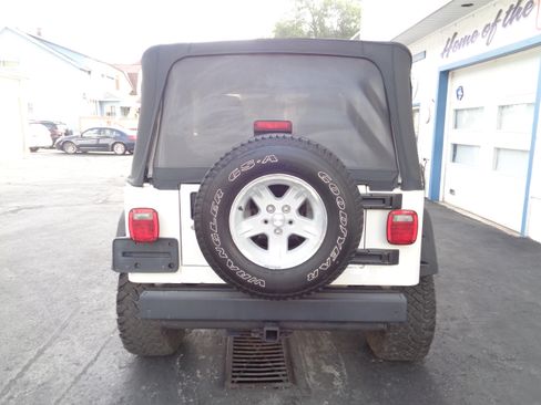 Used 2006 Jeep Wrangler 4WD Sport image 7