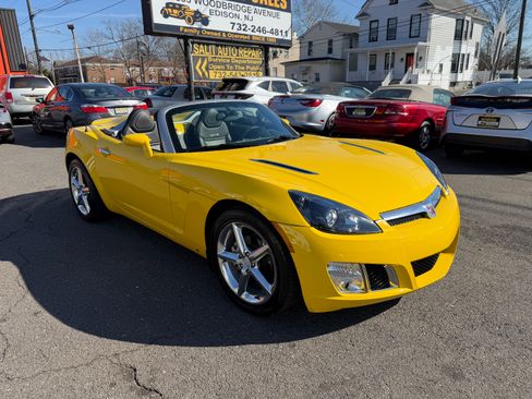 Used 2007 Saturn Sky Red Line image 16