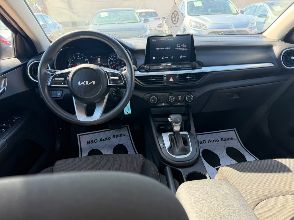 Used 2023 Kia Forte Sedan FWD image 10