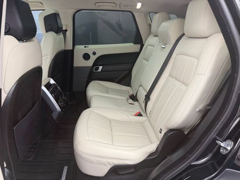 Used 2020 Land Rover Range Rover Sport HSE image 37