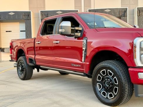 Used 2024 Ford F350 Platinum image 2