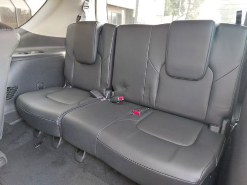 Used 2023 Nissan Armada SV image 25