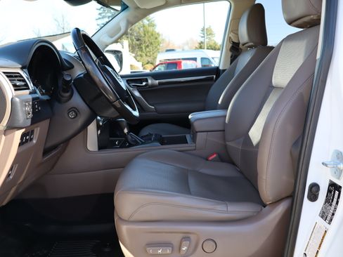 Used 2021 Lexus GX 460 Premium image 10