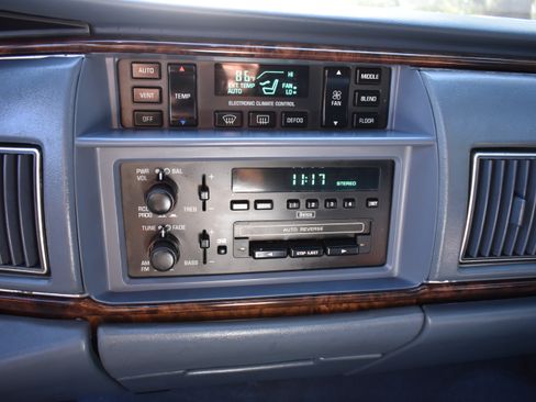 Used 1994 Buick Roadmaster Estate image 29