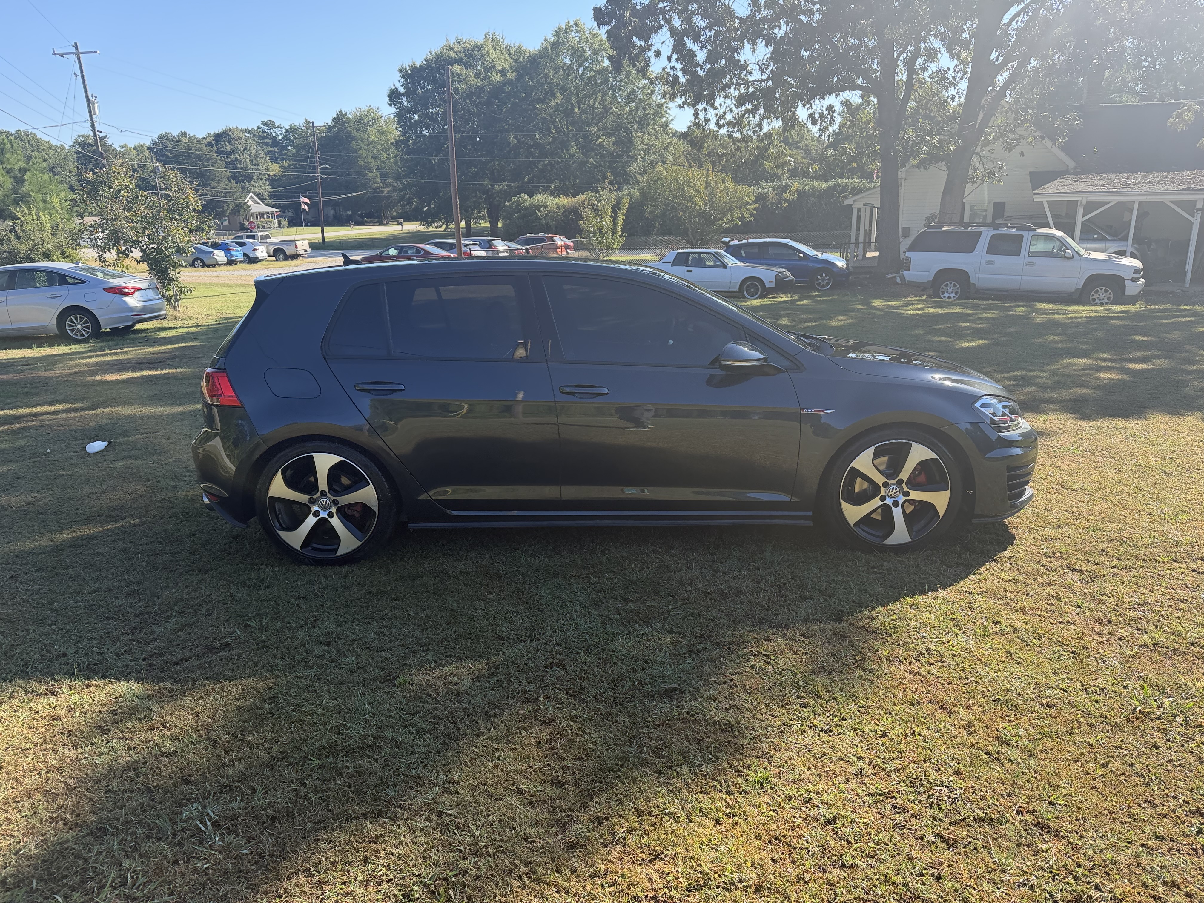 Used 2017 Volkswagen GTI 4-Door FWD image 17