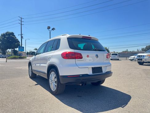 Used 2012 Volkswagen Tiguan FWD image 6