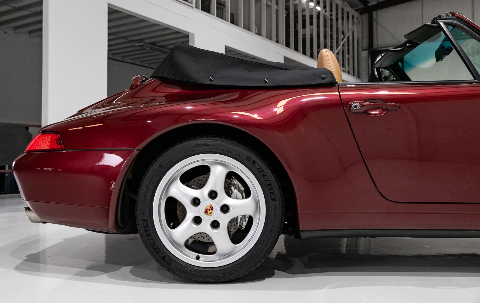 Used 1997 Porsche 911 Carrera 4 Cabriolet AWD/4WD image 17