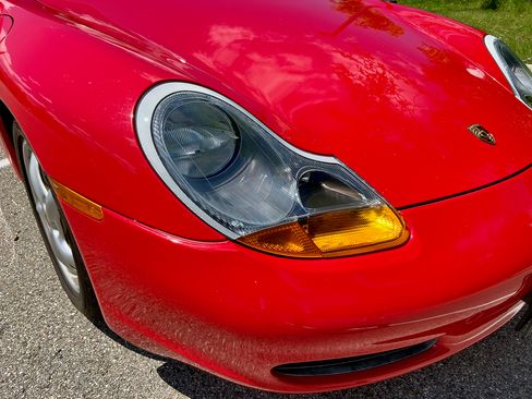 Used 2000 Porsche Boxster RWD image 17