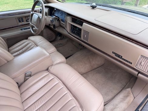 Used 1996 Buick Roadmaster Estate image 23